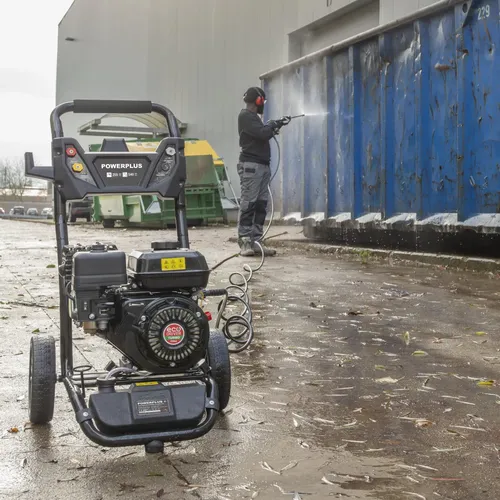 Benzinová tlaková myčka s čerpadlem 210cc 255bar Powerplus POWXG9090