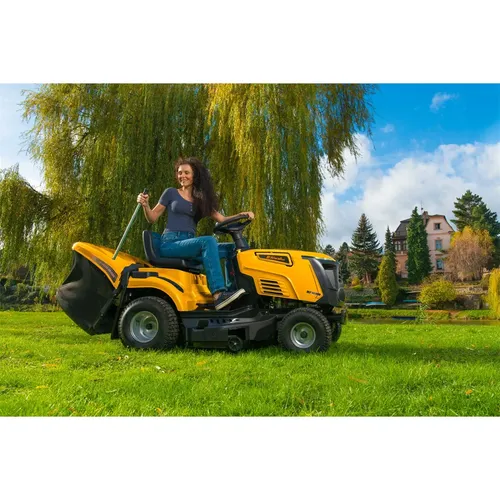 Riwall PRO RLT 92 HRD travní traktor 92 cm se zadním výhozem a hydrostatickou převodovkou