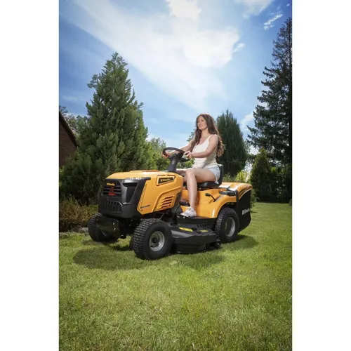 Riwall PRO RLT 92 HRD travní traktor 92 cm se zadním výhozem a hydrostatickou převodovkou